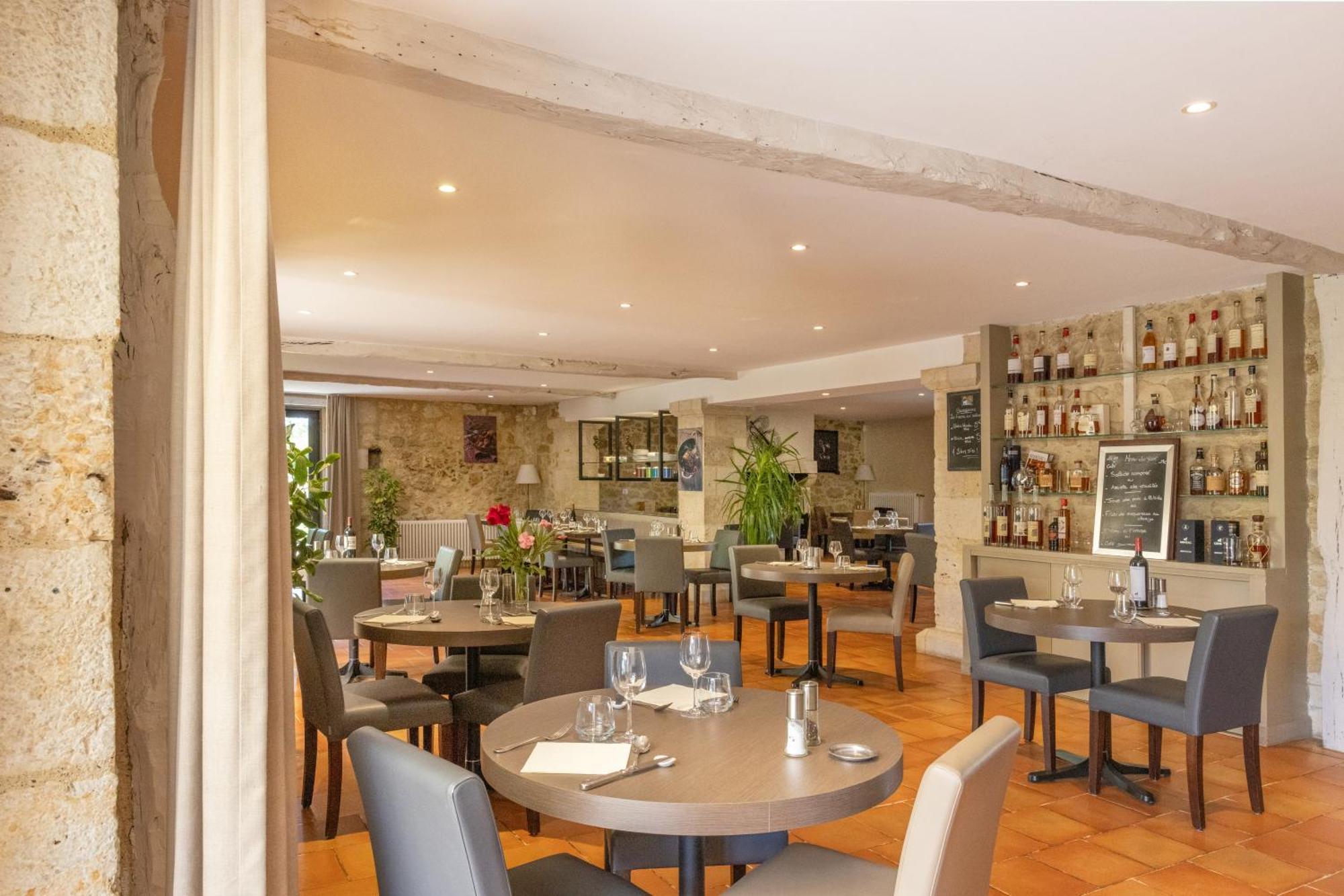Maignaut Logis Hotel La Ferme De Flaran מראה חיצוני תמונה